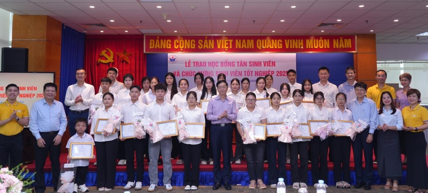 Quỹ Thắp Sáng Niềm Tin: Hành trình lan tỏa tri thức, chắp cánh ước mơ