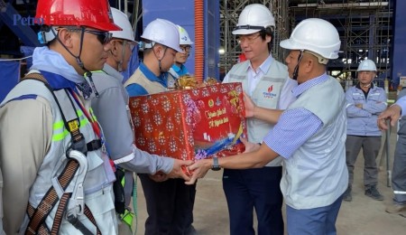 [VIDEO] Công đoàn Petrovietnam động viên người lao động Long Phú 1