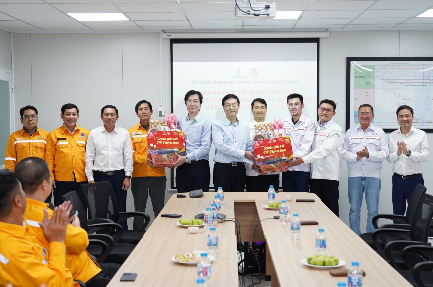 Petrovietnam động viên và chúc Tết các đơn vị thi công dự án Đường ống dẫn khí Lô B - Ô Môn