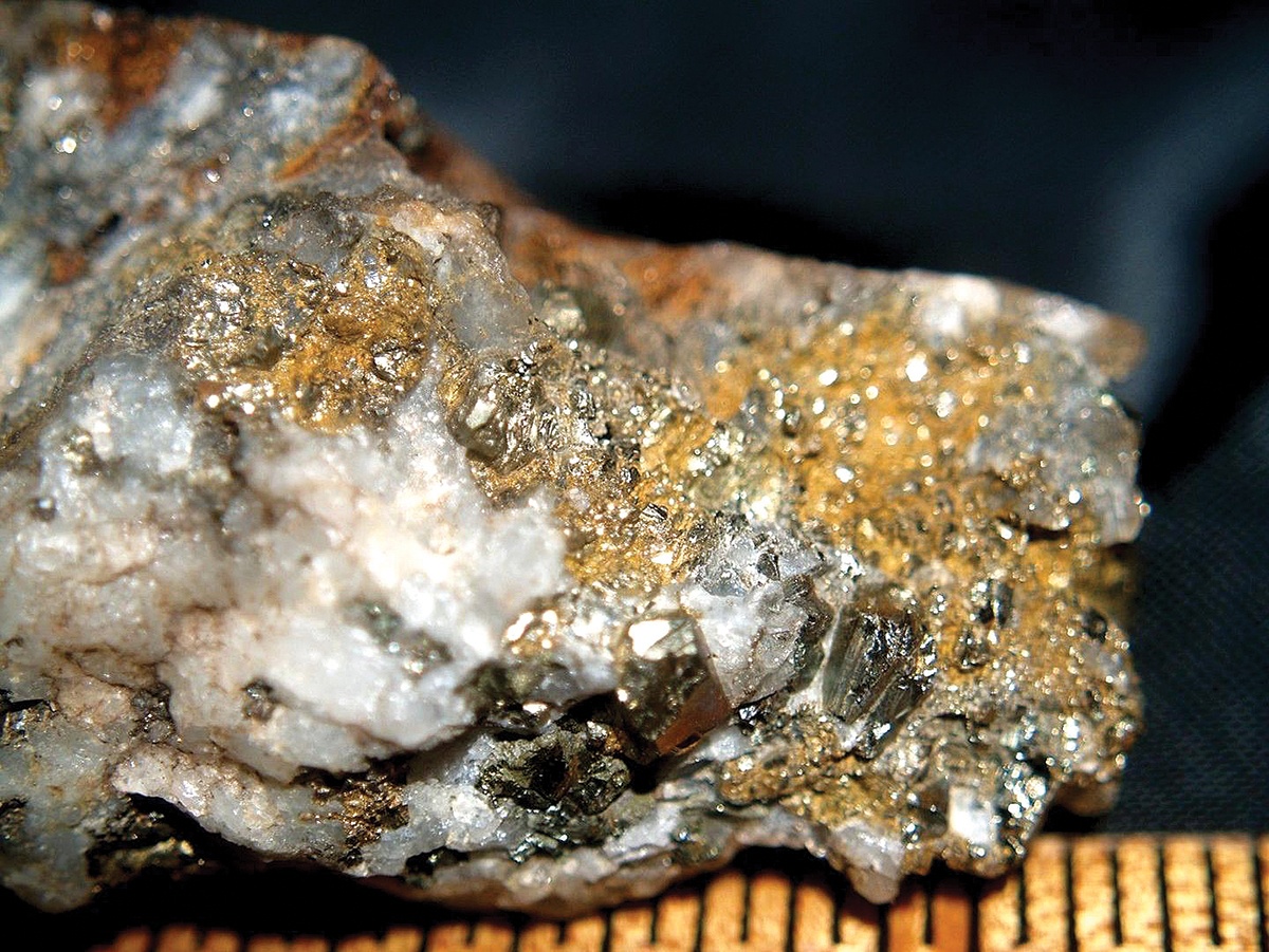 Phát hiện kho báu 460 tấn “vàng vô hình”