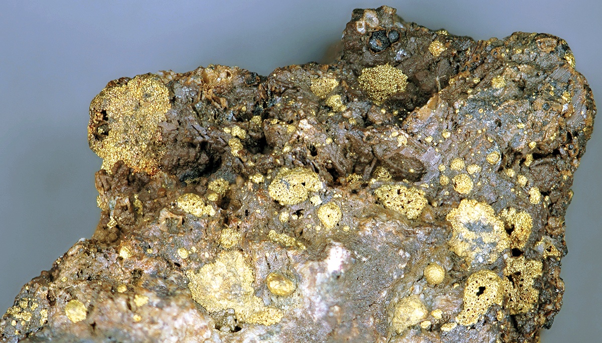 Phát hiện kho báu 460 tấn “vàng vô hình”