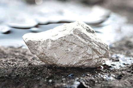 Giá dầu hôm nay (9/3): Duy trì xu hướng tăng mạnh