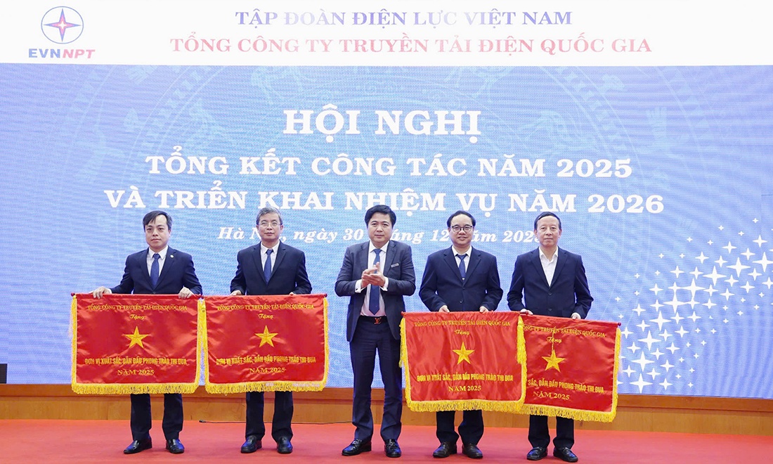 Đảng bộ Tổng công ty Truyền tải điện Quốc gia giữ vững niềm tin theo Đảng