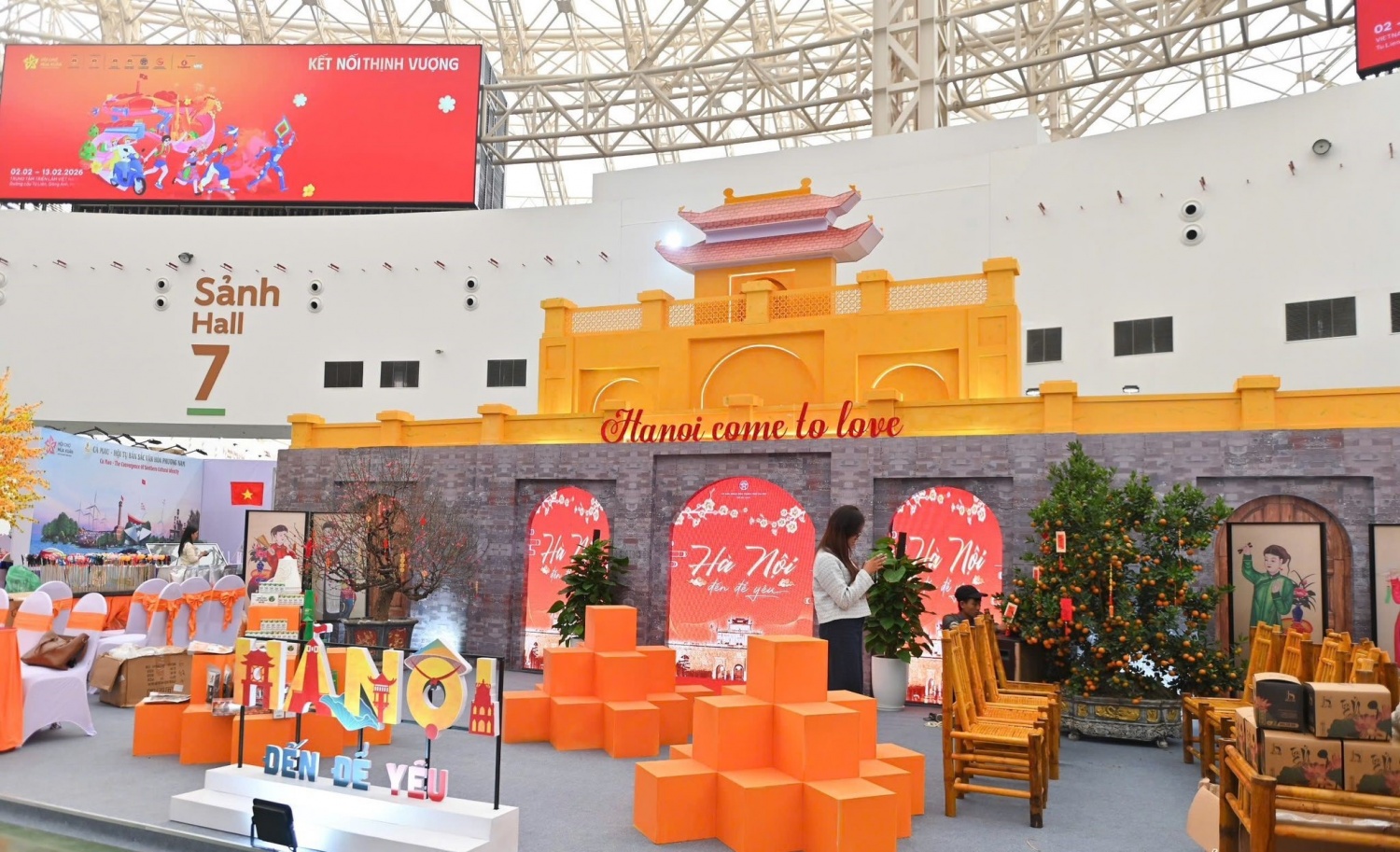 Hà Nội tăng cường 6 tuyến xe buýt phục vụ Hội chợ Quốc gia mùa Xuân 2026