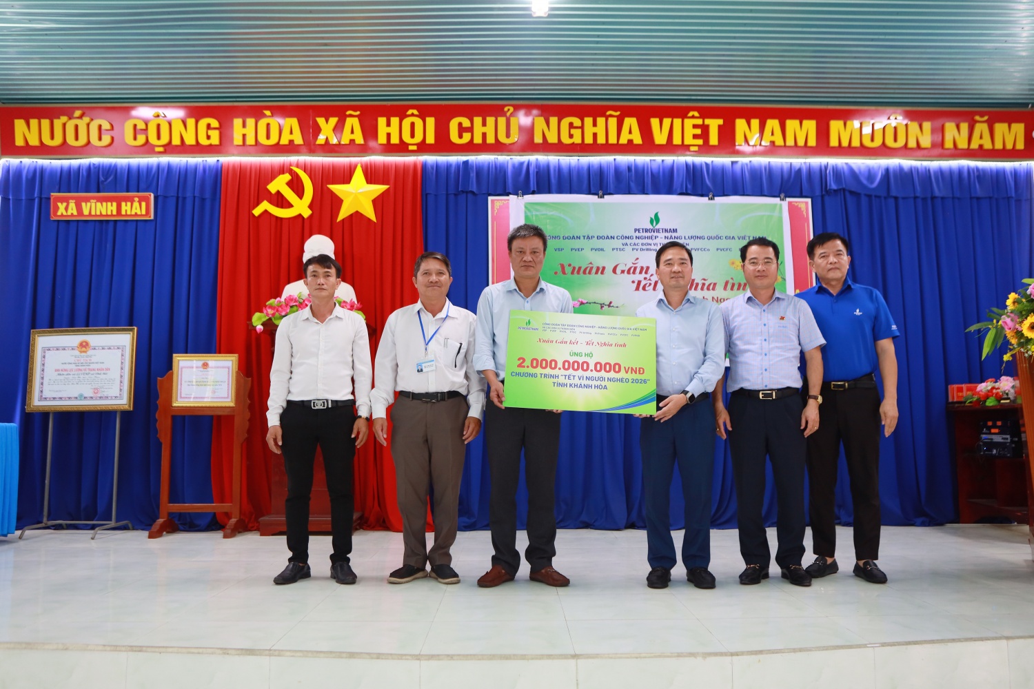 Petrovietnam trao quà Tết, lan tỏa nghĩa tình tại Khánh Hòa