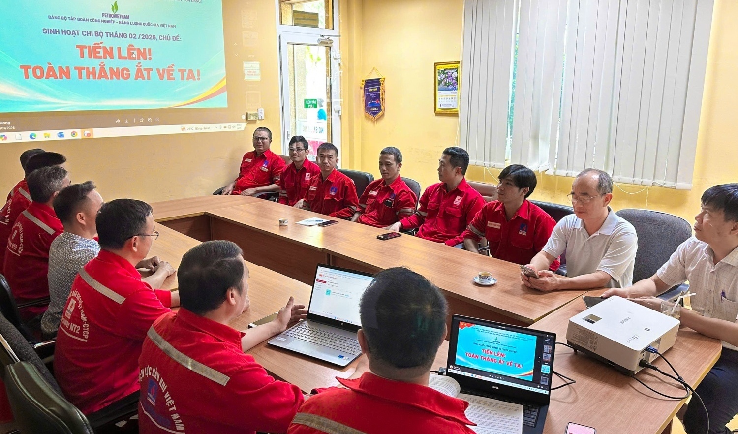 Đảng bộ PV Power quán triệt tinh thần: “Tiến lên! Toàn thắng ắt về ta”