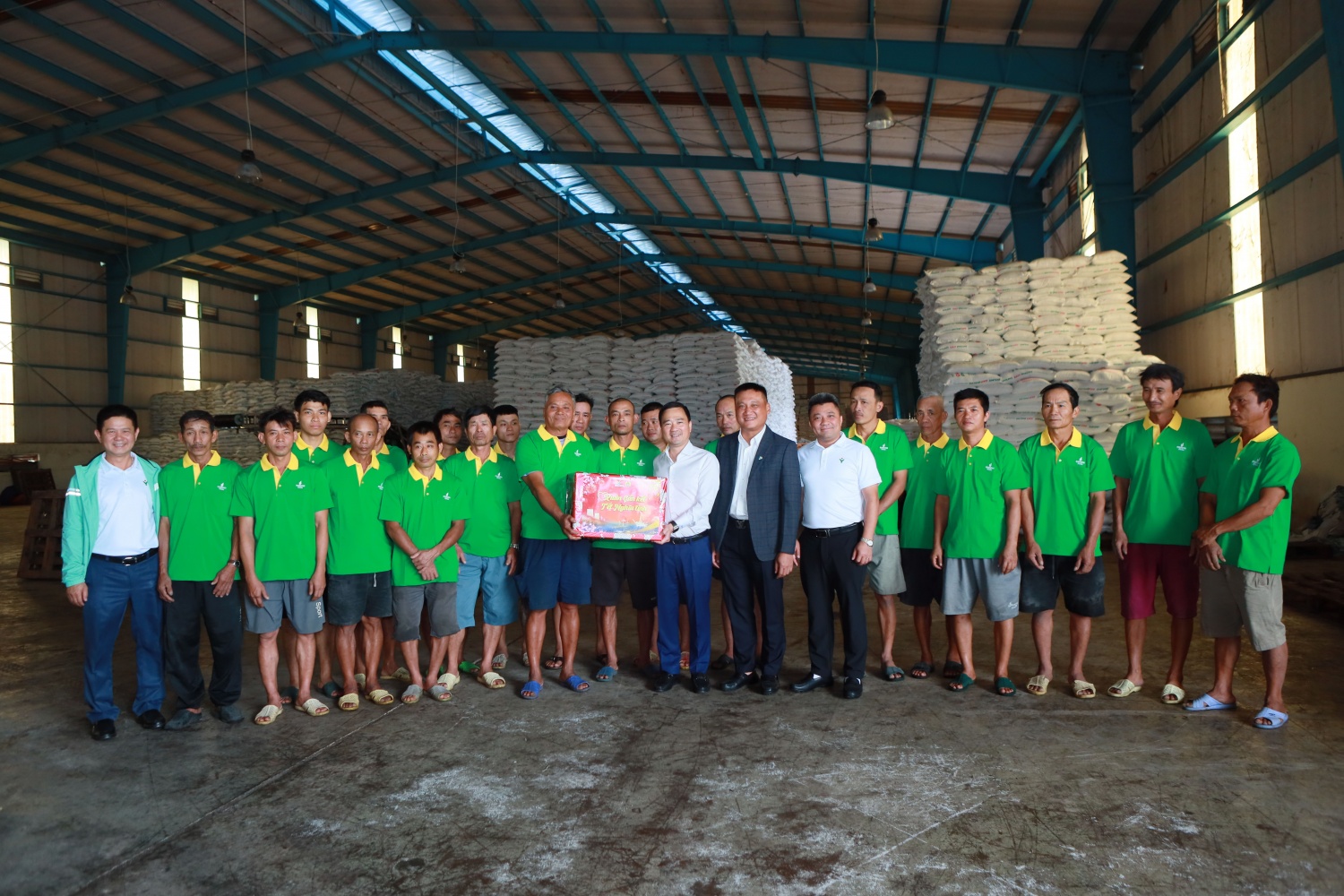 Petrovietnam mang “Xuân” đến những địa phương chịu nhiều thiệt hại do thiên tai tại Gia Lai và Khánh Hòa