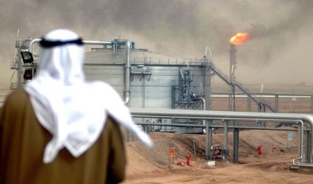 Ả Rập Xê-út âm thầm xoay trục khỏi dầu mỏ