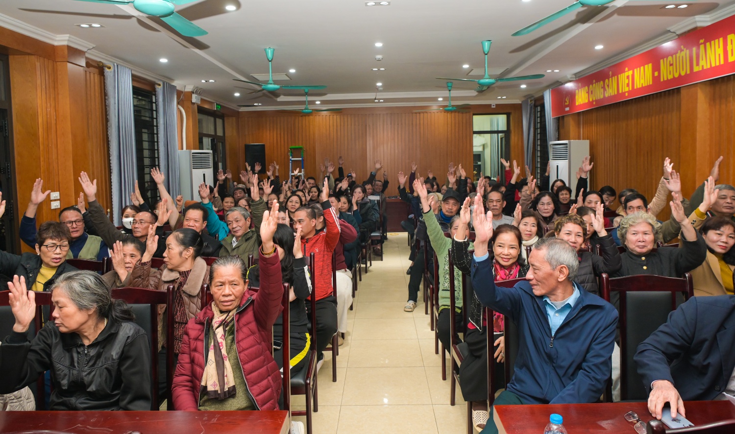 Đồng chí Lê Ngọc Sơn được được cử tri nơi cư trú tín nhiệm, giới thiệu ứng cử đại biểu Quốc hội khóa XVI