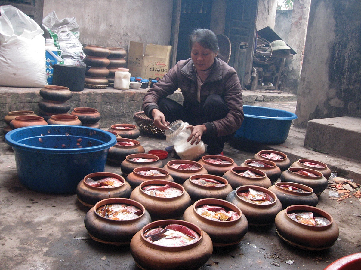 Giữ lửa nồi cá kho Vũ Đại