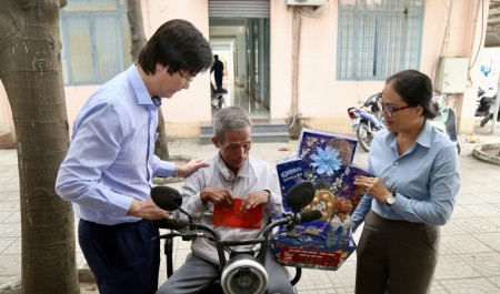 "Petrovietnam: Xuân Gắn kết – Tết Nghĩa tình" đến với bà con nhân dân TP Hồ Chí Minh