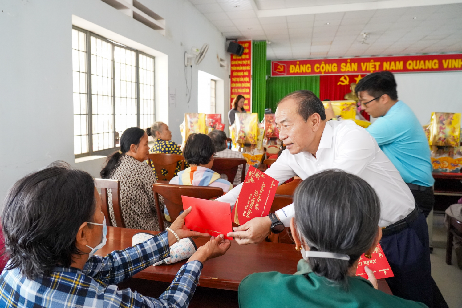 Petrovietnam lan tỏa  “Xuân gắn kết – Tết nghĩa tình” tại TP.HCM