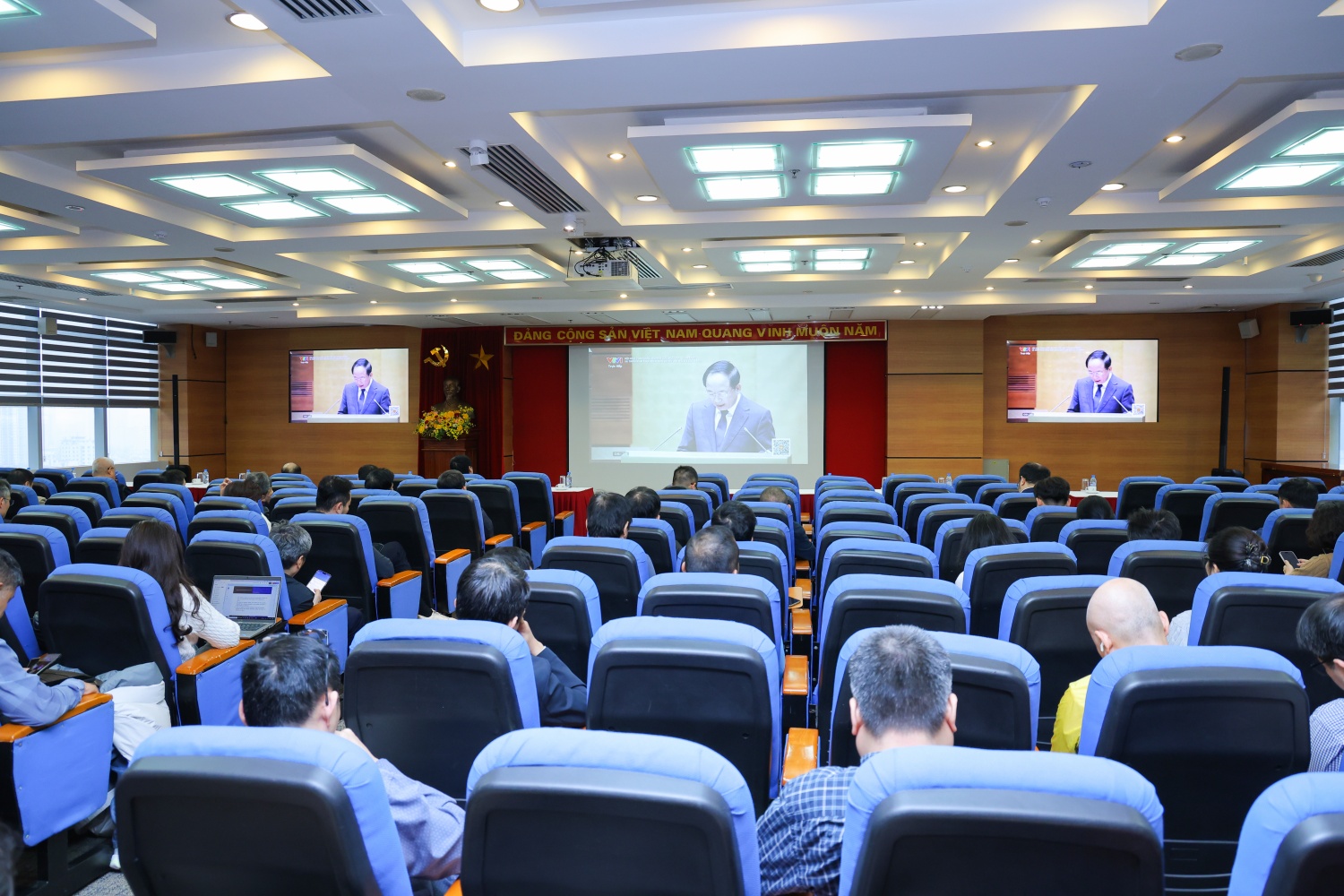 Đảng bộ Petrovietnam tham dự Hội nghị học tập, triển khai Nghị quyết Đại hội XIV của Đảng Đảng bộ Petrovietnam tham dự Hội nghị học tập, triển khai Nghị quyết Đại hội XIV của Đảng