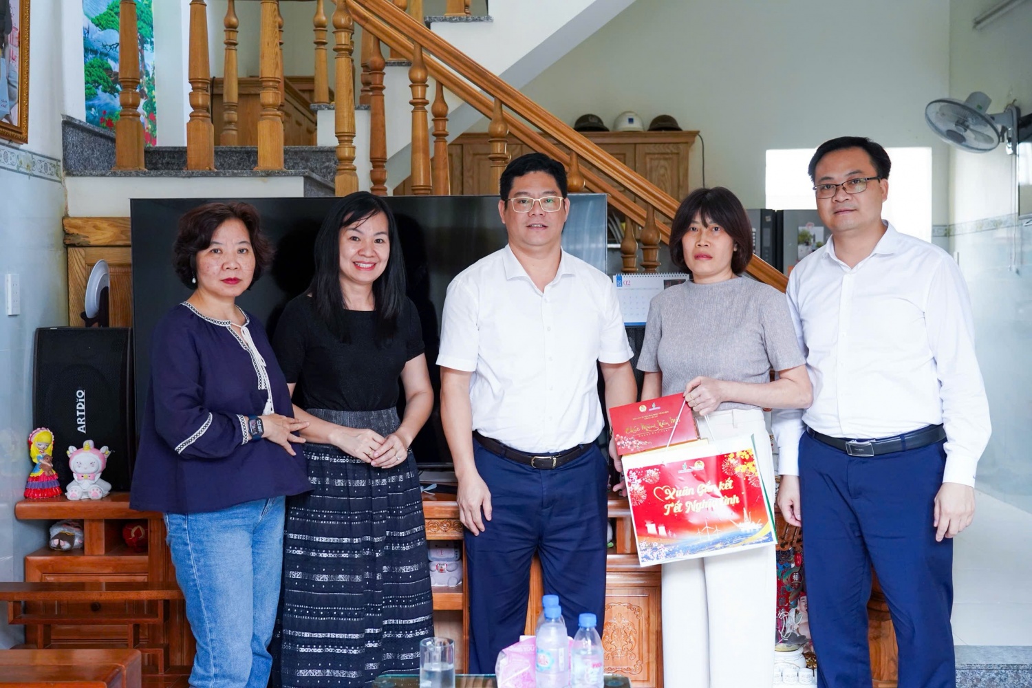 Công đoàn Petrovietnam trao gửi nghĩa tình tới người lao động khó khăn dịp Tết Công đoàn Petrovietnam trao gửi nghĩa tình tới người lao động khó khăn dịp Tết