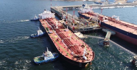 Tàu chở dầu Nga đổ dồn về Đông Á