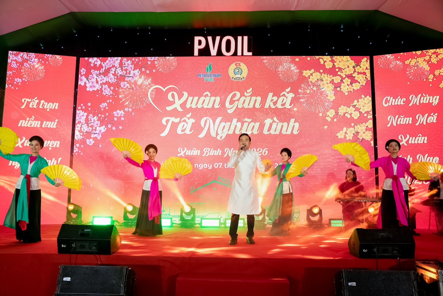 Ấm áp nghĩa tình nơi “mái nhà chung” PVOIL