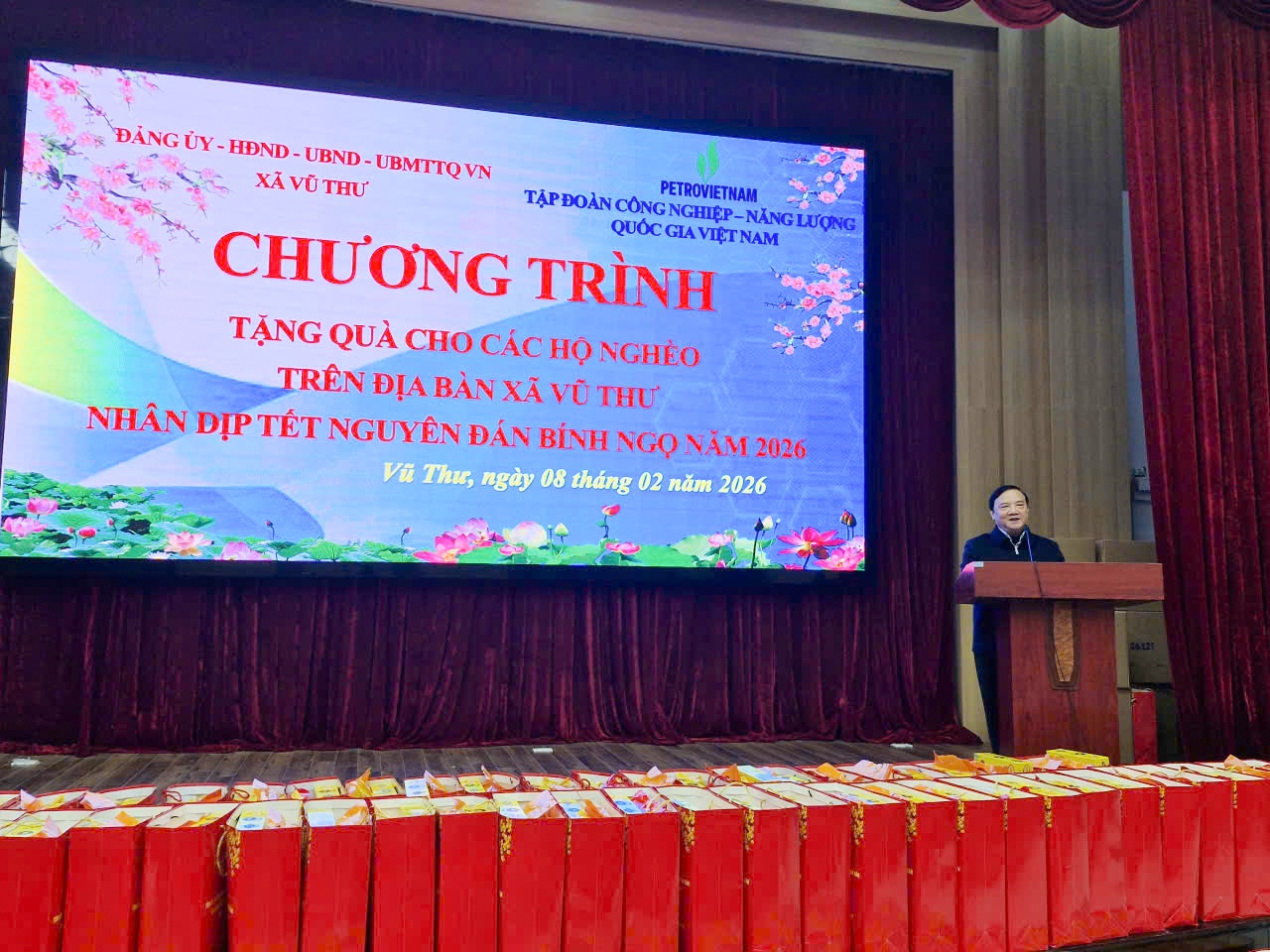 Petrovietnam mang Tết ấm no đến với bà con xã Vũ Thư (Hưng Yên)