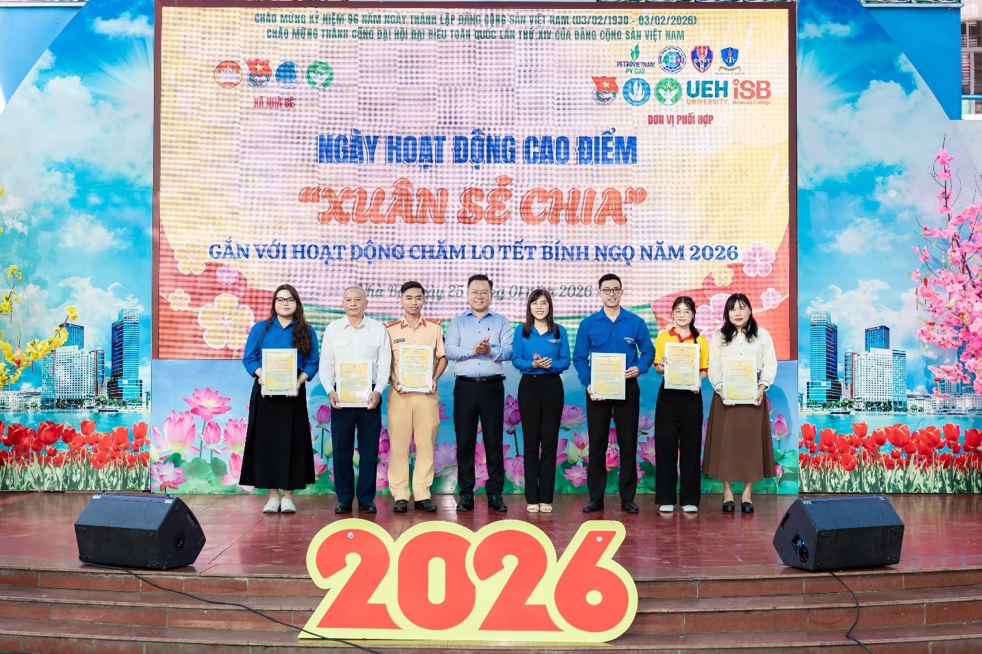 Đoàn Thanh niên PV GAS đồng hành với hoạt động “Xuân sẻ chia” tại xã Nhà Bè Đoàn Thanh niên PV GAS đồng hành với hoạt động “Xuân sẻ chia” tại xã Nhà Bè