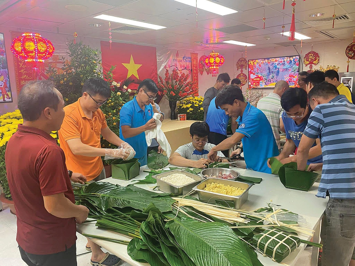 Đón Tết ngoài giàn Hải Thạch - Mộc Tinh Đón Tết ngoài giàn Hải Thạch - Mộc Tinh