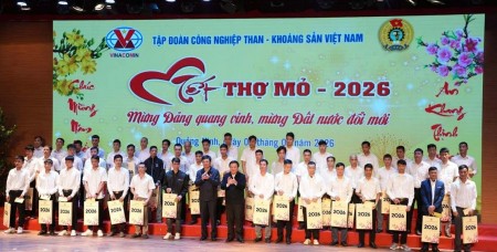 TKV chăm lo Tết cho người lao động