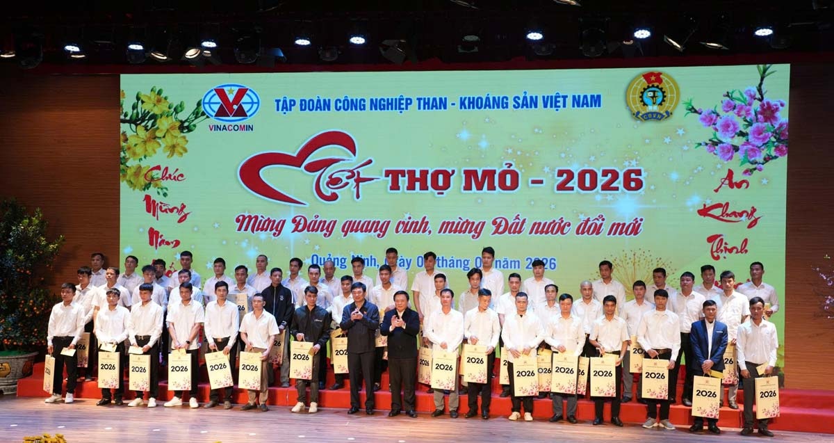 TKV chăm lo Tết cho người lao động