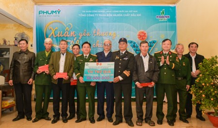 Petrovietnam/PVFCCo - Phú Mỹ chăm lo Tết cho người dân và cựu chiến binh khó khăn