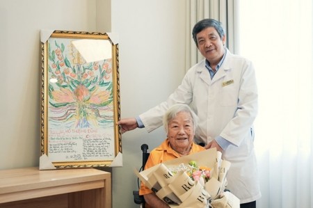 Cụ bà 88 tuổi “bệnh chồng bệnh” phục hồi ngoạn mục sau ca can thiệp tim mạch phức tạp