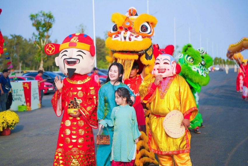 Cần Giờ đón Tết sớm: Hơn 10.000 du khách đổ về khai hội Green Paradise Tet Fest