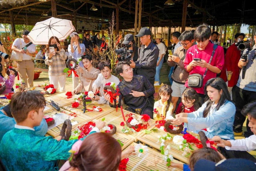 Cần Giờ đón Tết sớm: Hơn 10.000 du khách đổ về khai hội Green Paradise Tet Fest