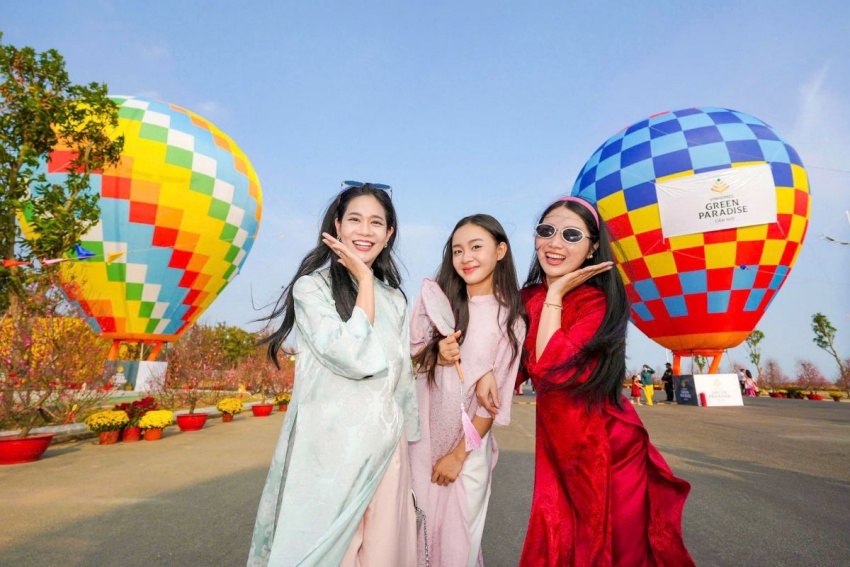 Cần Giờ đón Tết sớm: Hơn 10.000 du khách đổ về khai hội Green Paradise Tet Fest