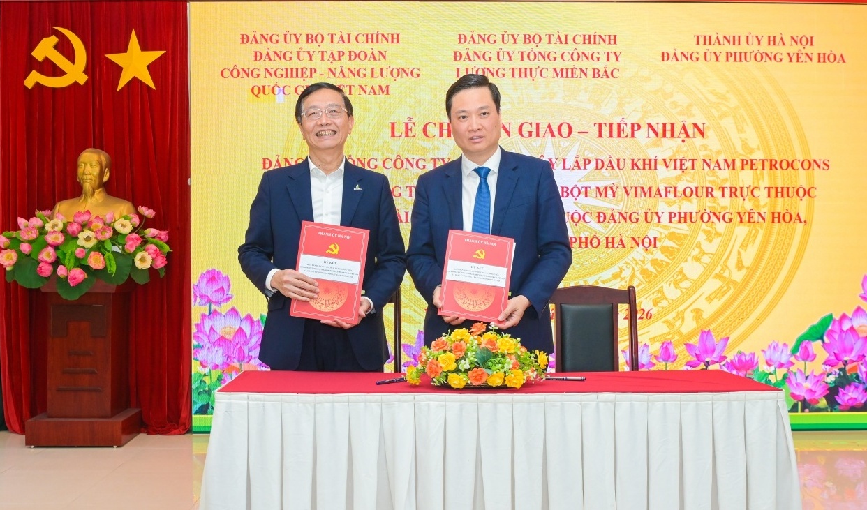 [VIDEO] Đảng bộ PETROCONs chính thức được chuyển giao về Đảng bộ phường Yên Hòa, TP Hà Nội