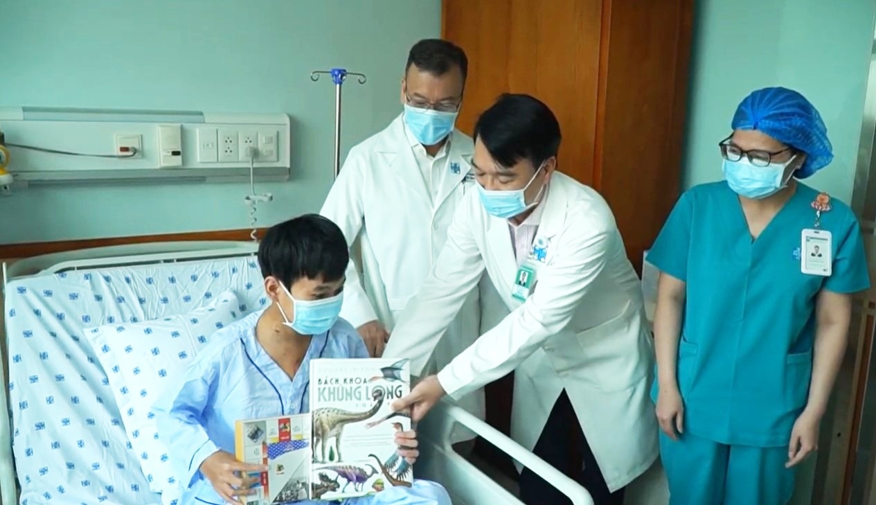 Quỹ Chạm Yêu Thương và hành trình đồng hành hồi sinh trái tim cho cậu bé 15 tuổi