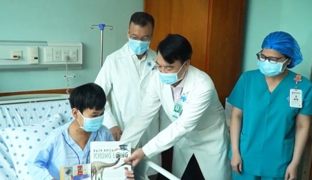 Quỹ Chạm Yêu Thương và hành trình đồng hành hồi sinh trái tim cho cậu bé 15 tuổi