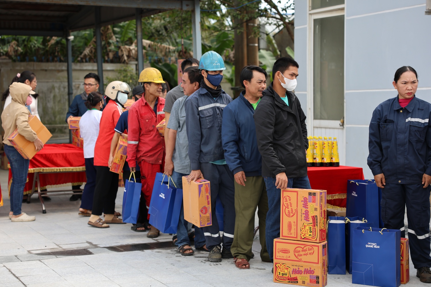 “Bao lì xì nhân ái” lần thứ 18 của PTSC Quảng Ngãi - Tiếp nối hành trình sẻ chia