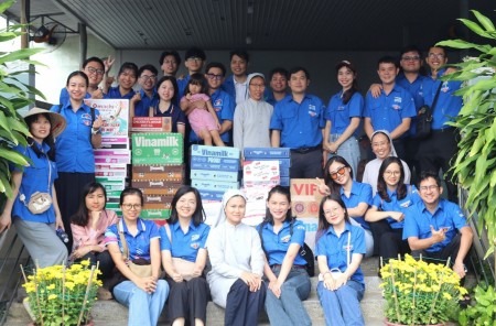 Xuân yêu thương - Lan tỏa từ trái tim POS