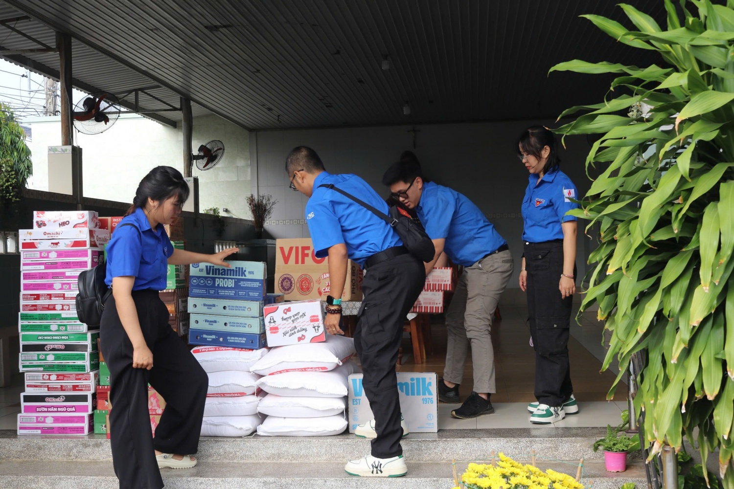 Xuân yêu thương - Lan tỏa từ trái tim POS