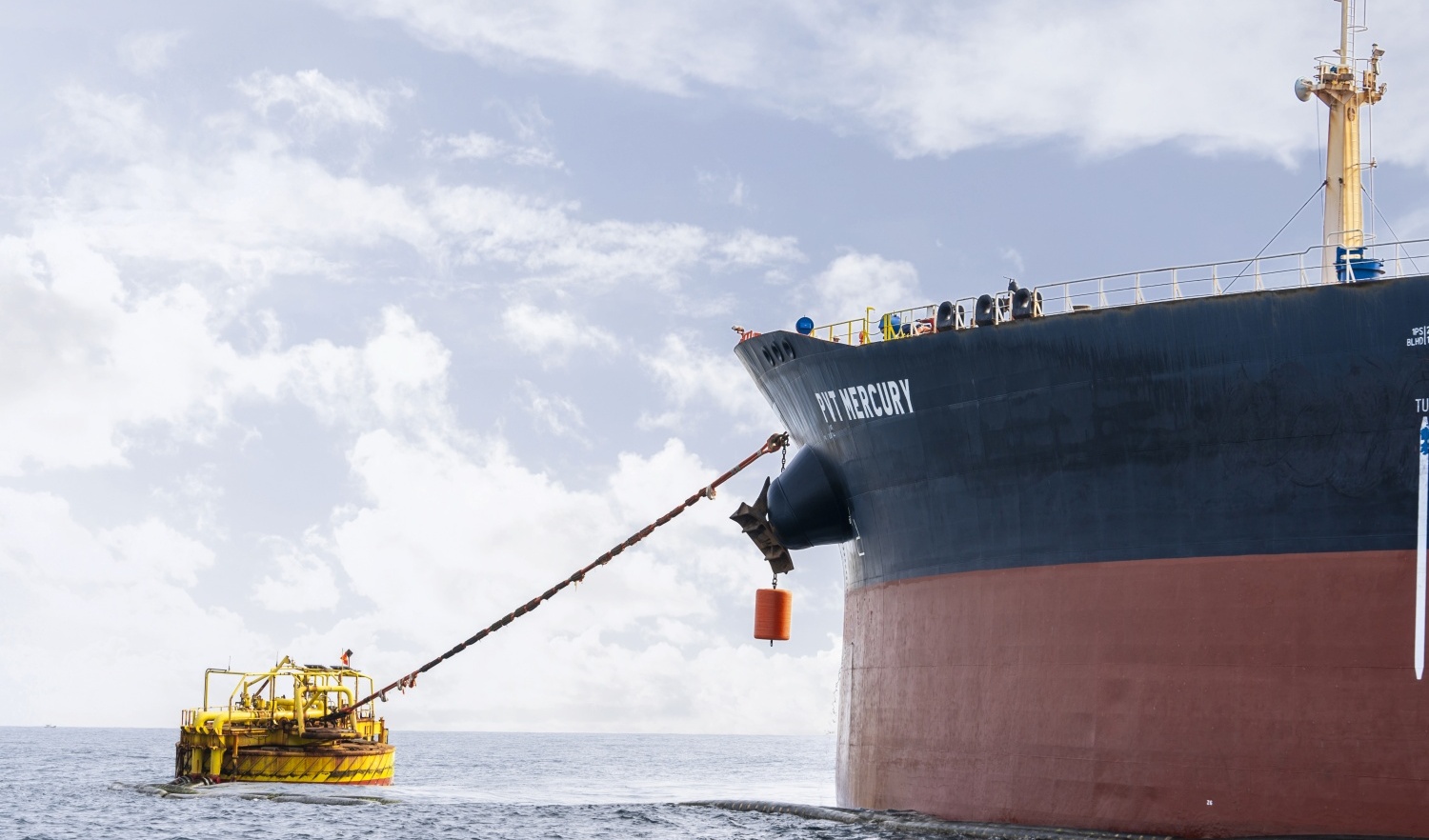 NMLD Dung Quất hoạt động ổn định ở 124 - 125% công suất, đảm bảo nguồn cung xăng dầu dịp Tết