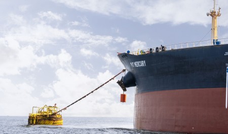 NMLD Dung Quất hoạt động ổn định ở 124 - 125% công suất, đảm bảo nguồn cung xăng dầu dịp Tết