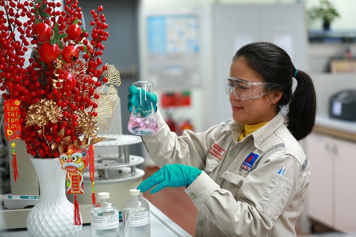 Giao thừa không nghỉ ở NMLD Dung Quất Giao thừa không nghỉ ở NMLD Dung Quất