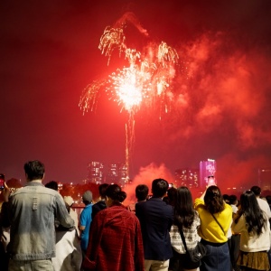 [VIDEO] Người dân Hà Nội hân hoan chào năm mới Bính Ngọ