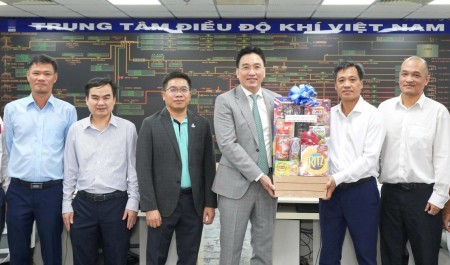 Chủ tịch HĐQT PV GAS động viên lực lượng trực Tết Bính Ngọ 2026