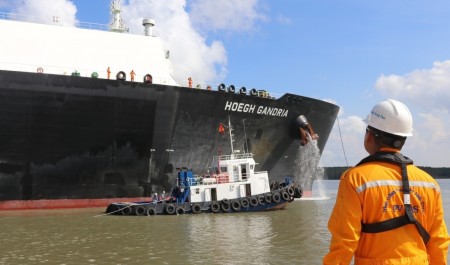 Ngành dầu khí, năng lượng được dự báo bước vào chu kỳ tăng trưởng mới