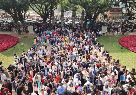 Hà Nội lập kỷ lục đón khách du lịch dịp Tết Bính Ngọ 2026