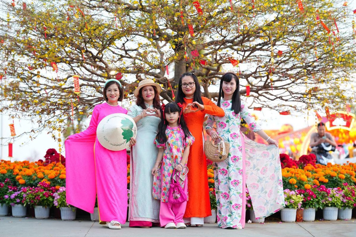 Một ngày du xuân Cần Giờ, trọn niềm vui cho cả gia đình, vẹn ký ức cho nhiều mùa Tết