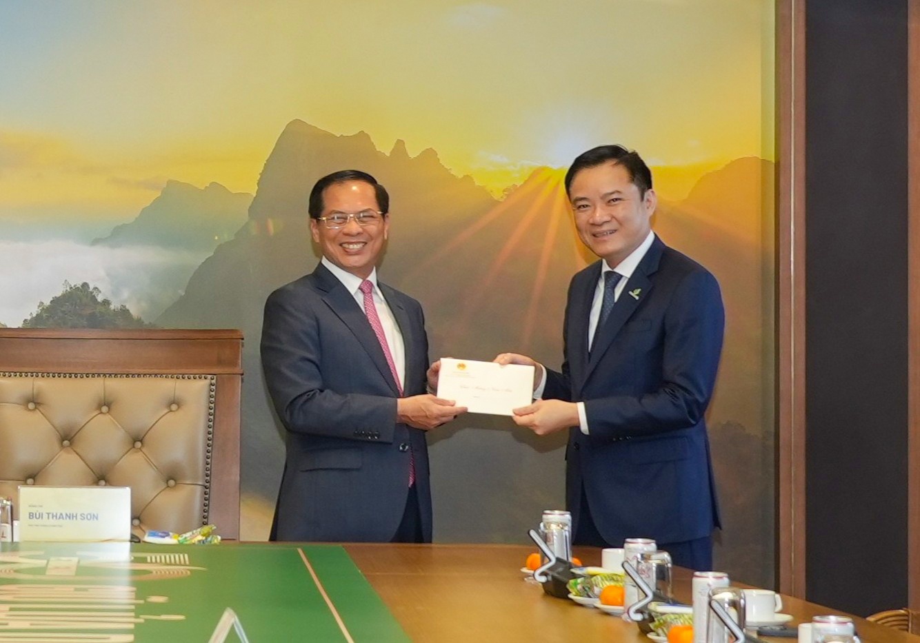 Phó Thủ tướng Bùi Thanh Sơn: Petrovietnam giữ vai trò trụ cột tăng trưởng trong giai đoạn mới