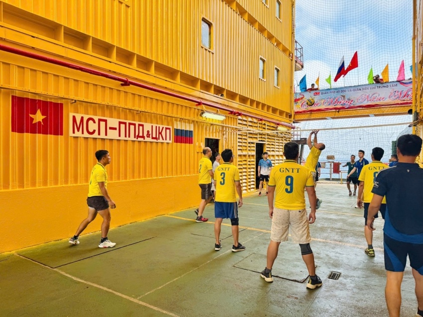 Sắc xuân rộn ràng trên giàn MSP-PPD 40.000 và giàn nén khí Trung tâm