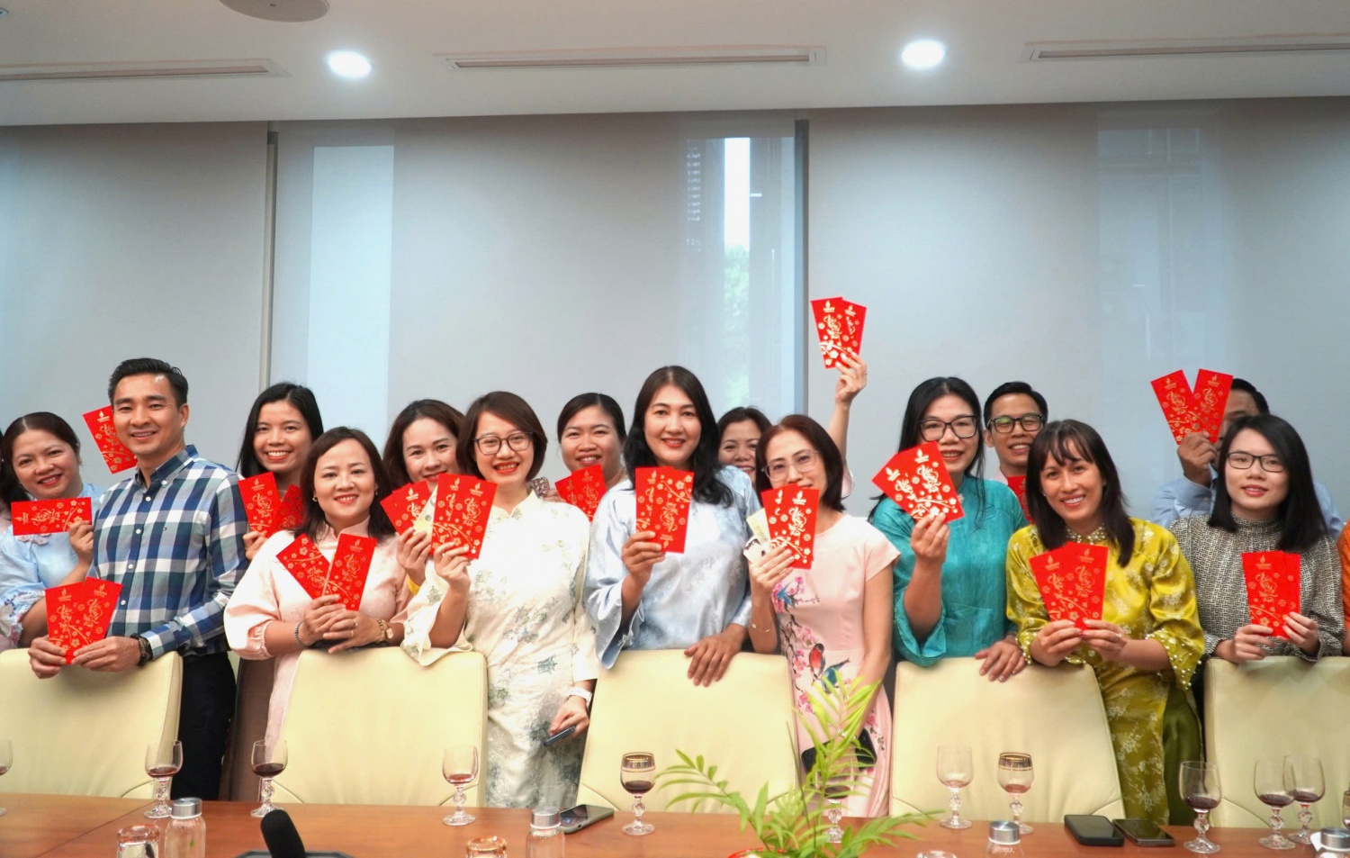 án bộ nhân viên – người lao động PVD HO với lộc lì xì đầu năm 