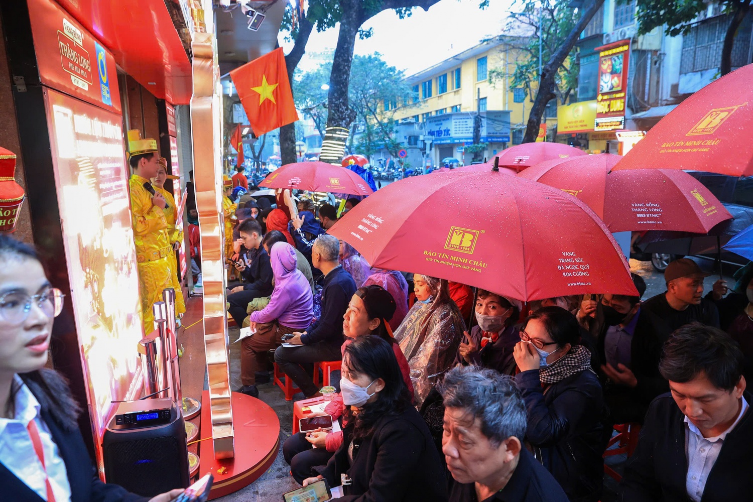 Mua vàng ngày vía Thần tài, cần lưu ý gì?