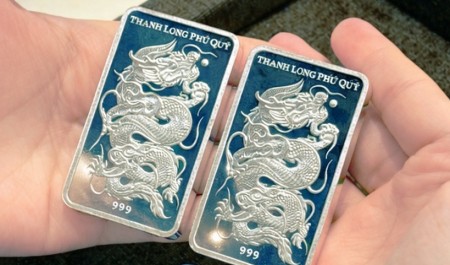 Vàng bạc đang “chờ thời”?