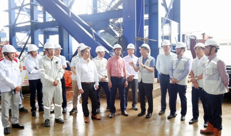 Lãnh đạo Petrovietnam làm việc với Ban QLDA Long Phú 1: Củng cố tiến độ, sẵn sàng tăng tốc dự án